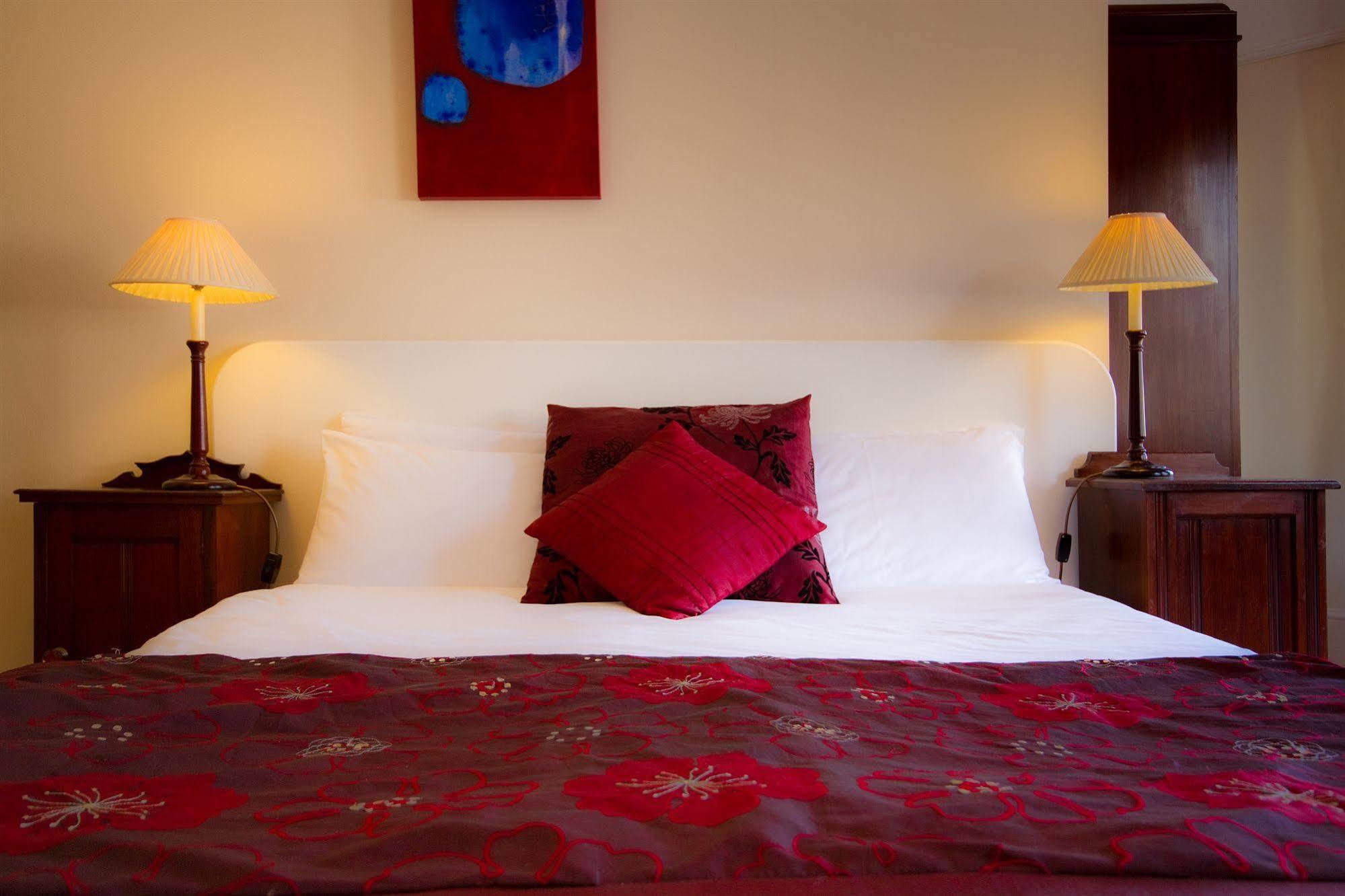 The Guesthouse East Истборн Екстериор снимка