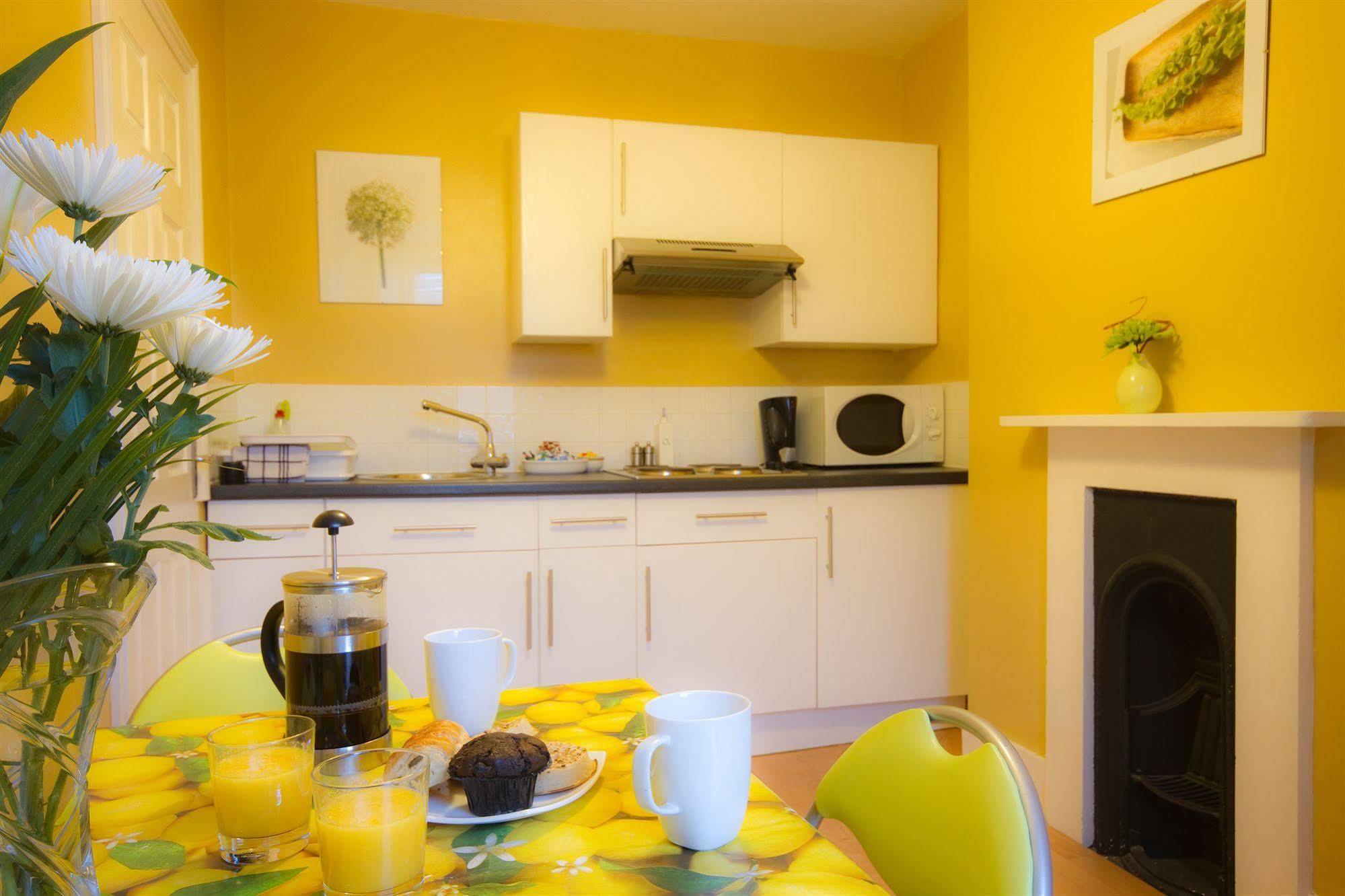 The Guesthouse East Истборн Екстериор снимка