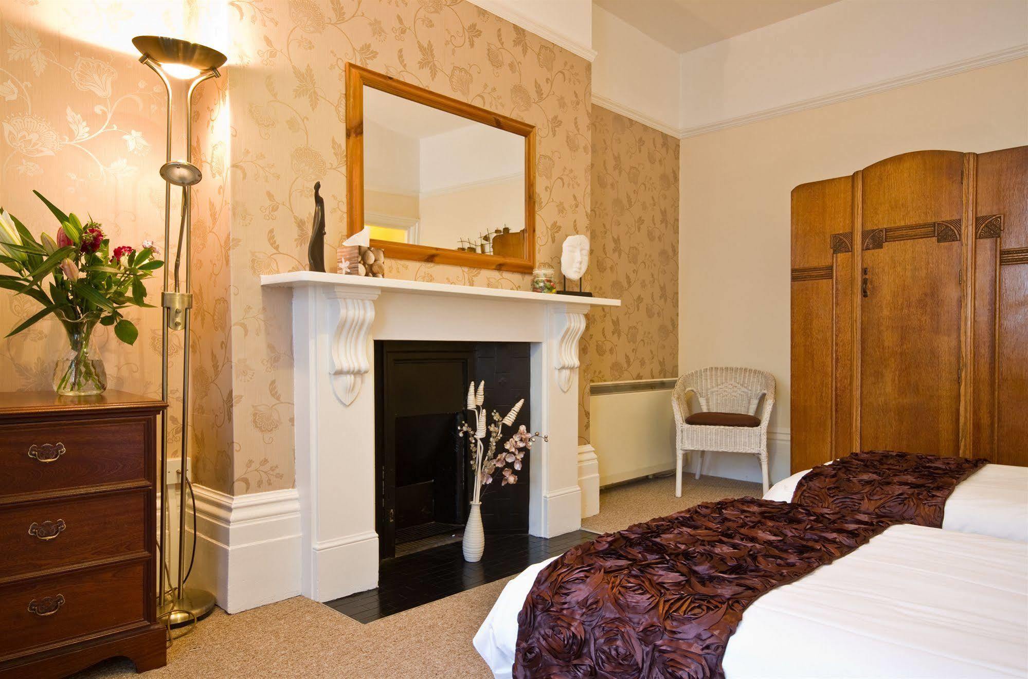 The Guesthouse East Истборн Екстериор снимка