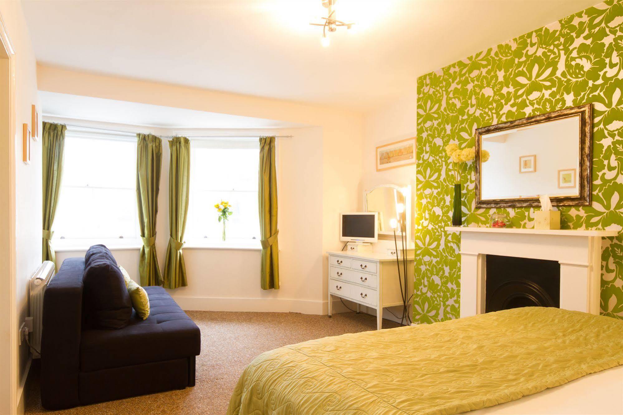 The Guesthouse East Истборн Екстериор снимка